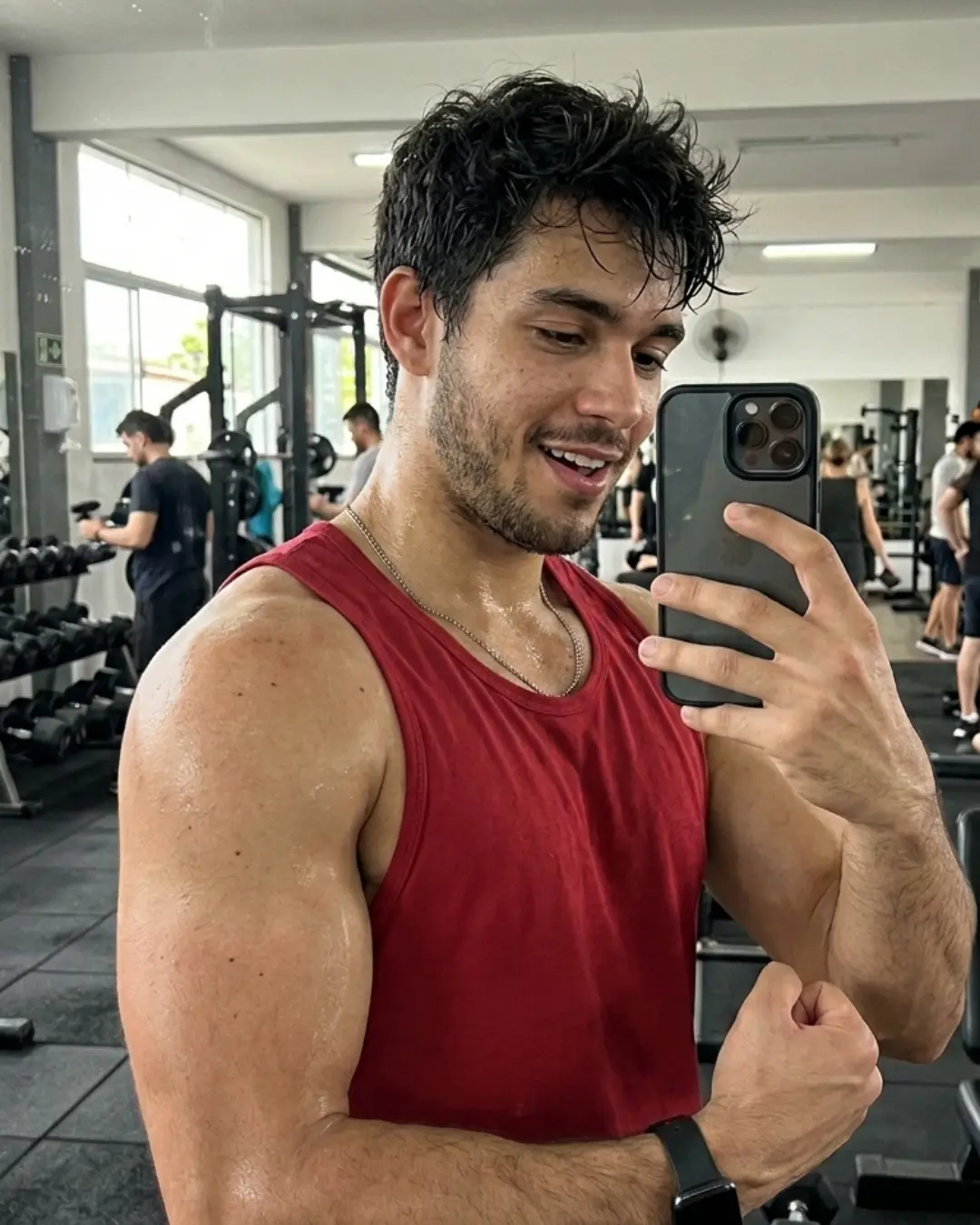 Cliente Paulo S. mostrando sua evolução com OsteoMuscle